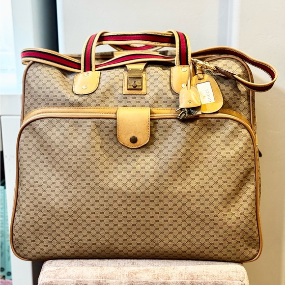 Vintage Gucci Carryon Luggage 🤩 - Picture 1 of 15
